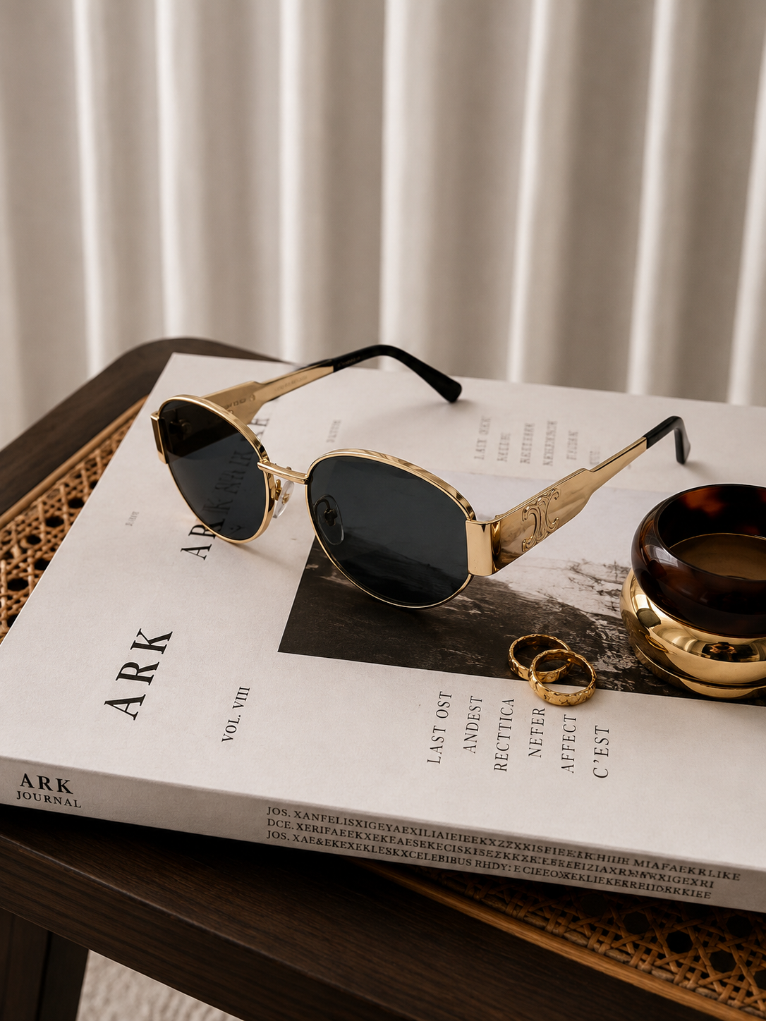 7CF8F462-ADBE-4649-A16F-0131C14D2803 عینک celine - کد 6399 - Image 1